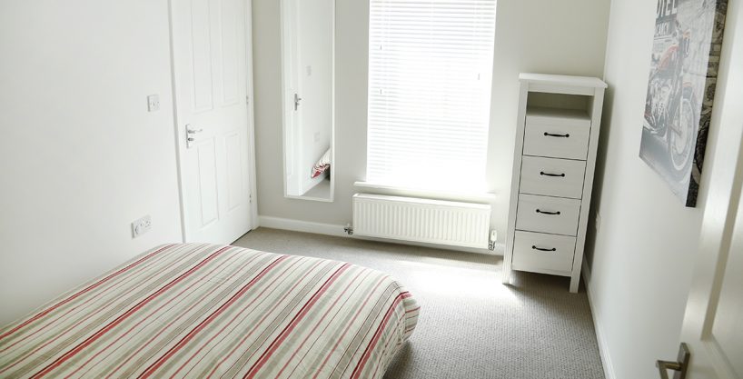 Light, airy room – near hospital, Severalls Business Park – North Colchester