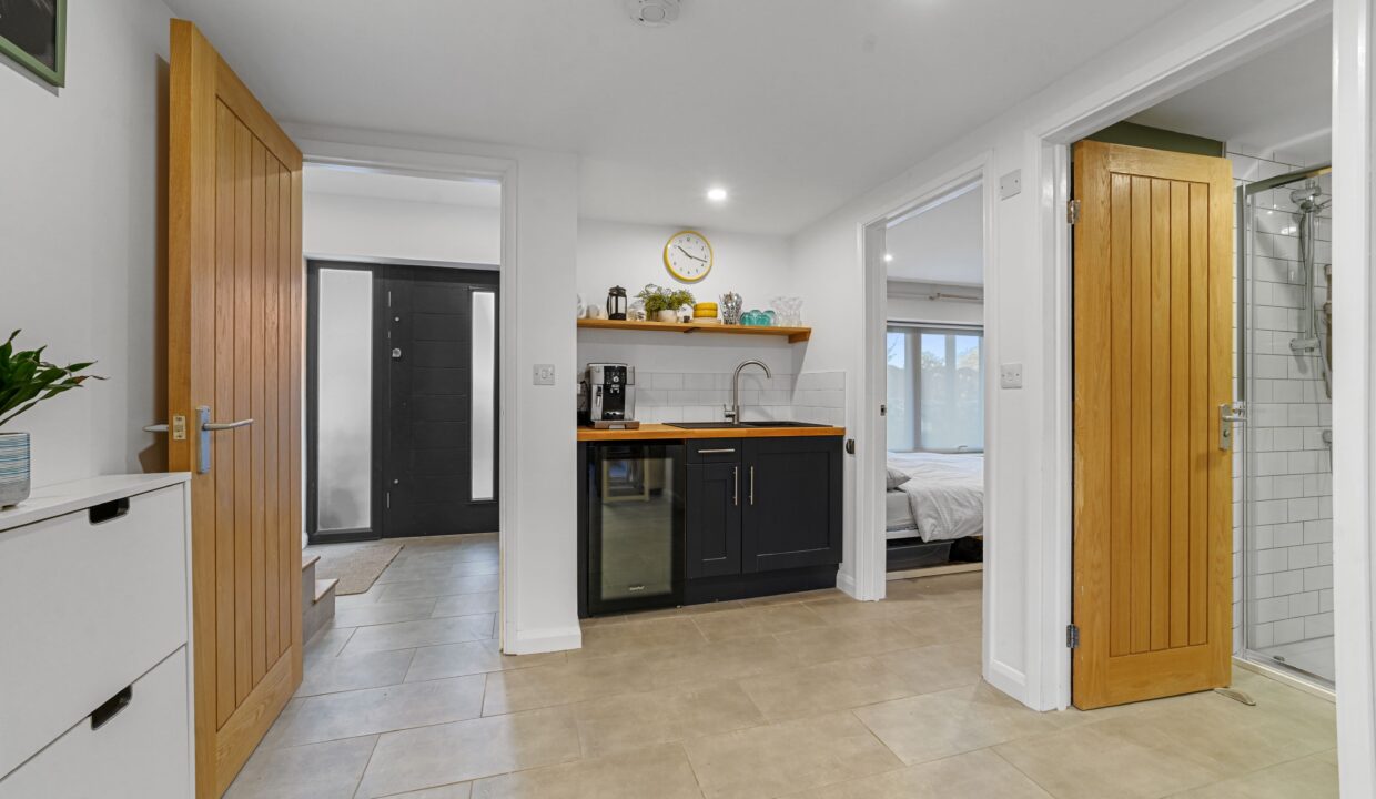 Ground floor - Kitchenette